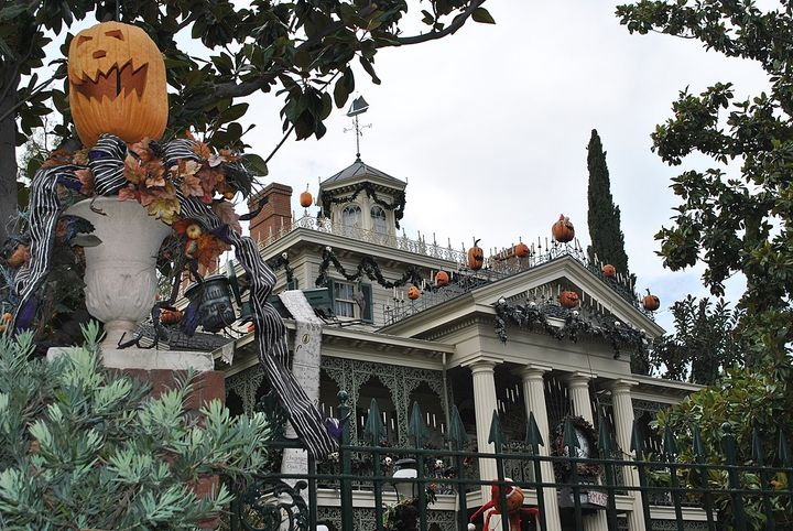 The top 5 old-school rides at Disneyland — ranked